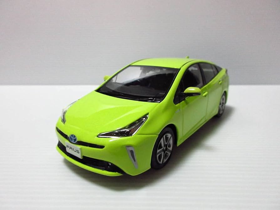 Amazon | 1/30 トヨタ 新型プリウス 後期 サーモテクトライムグリーン